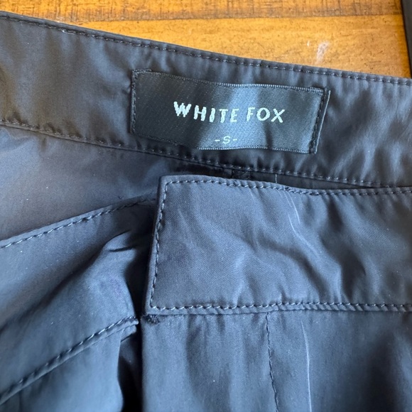 White fox boutique Black cargo pants small New! - Picture 4 of 8